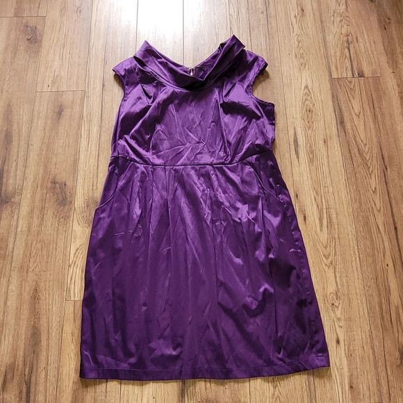 torrid Dresses & Skirts - Torrid purple collared satin dress